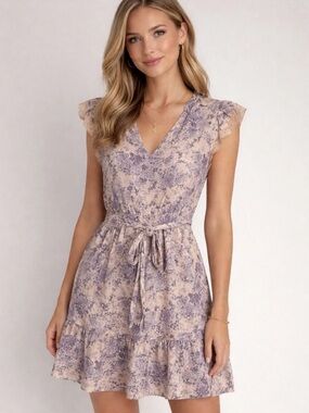 Shabby Chic Floral Lace-Trim V-Neck Tie-Waist Dress in Lavender Women’s Medium